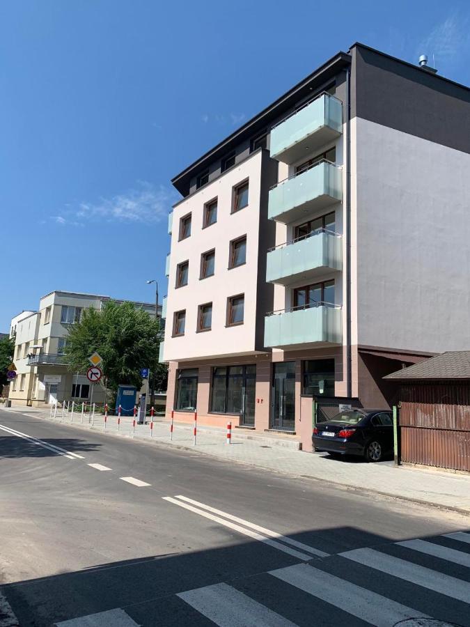 Luxury Apartament Wyszynskiego رادوم المظهر الخارجي الصورة